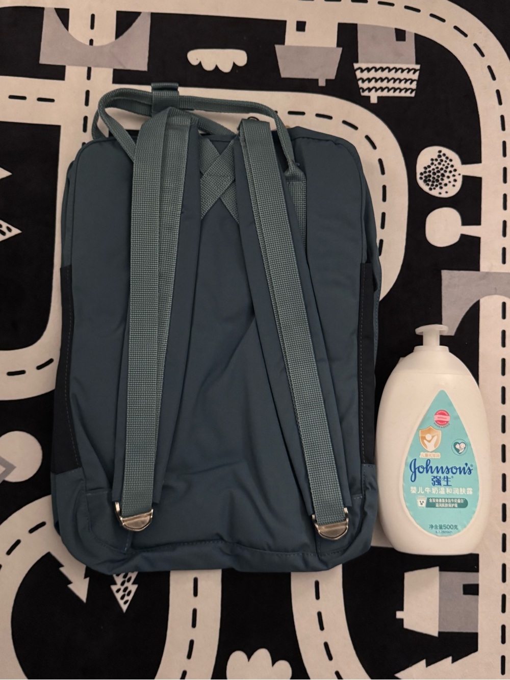 Kanken Multi-Pocket Men's Backpack - Slate Blue & Black - Picture 2 of 2